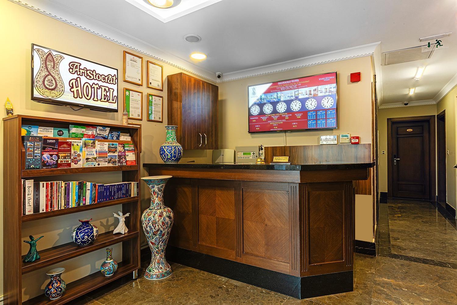 Aristocrat Hotel Istanbul Exterior photo